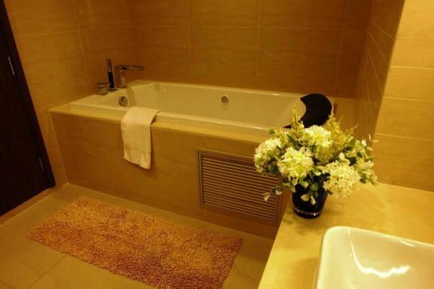 Condo à Sathon, Bangkok, Thaïlande, 2 chambres  № 158350 - photo 5