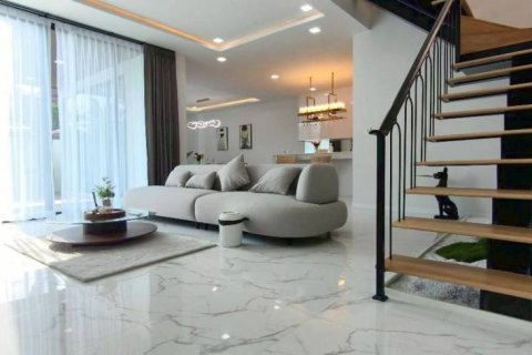 Villa in Sattahip, Thailand 3 bedrooms № 172737 - photo 3