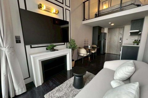 Studio dans le Condo à Watthana, Bangkok, Thaïlande  № 163288 - photo 11