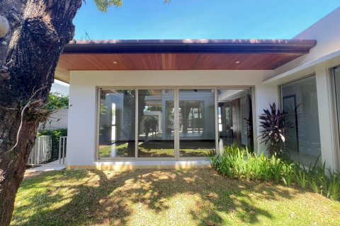 Villa in Phuket, Thailand 3 bedrooms № 163293 - photo 26