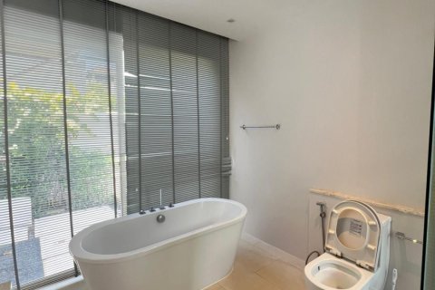 Villa in Phuket, Thailand 3 bedrooms № 163293 - photo 21
