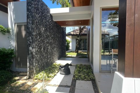 Villa in Phuket, Thailand 3 bedrooms № 163293 - photo 6