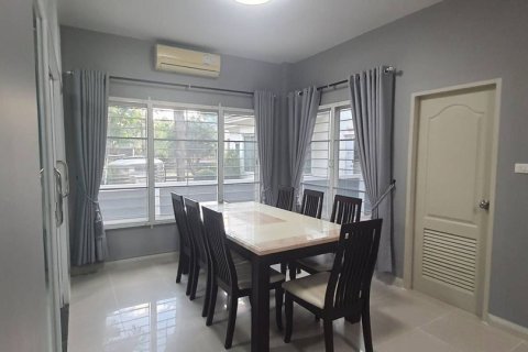 Дом в Лат Крабанге, Бангкок, Таиланд с 3 спальнями  № 163290 - фото 3