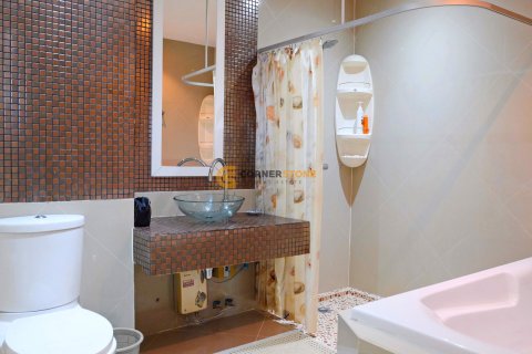 Studio dans le Condo à Pattaya, Thaïlande  № 157800 - photo 10