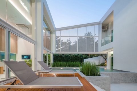 Villa in Chiang Mai, Thailand 4 bedrooms № 142512 - photo 15