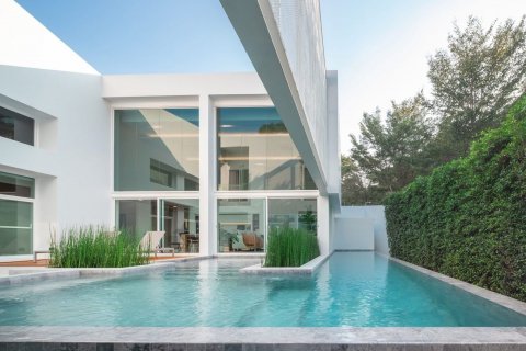 Villa in Chiang Mai, Thailand 4 bedrooms № 142512 - photo 21