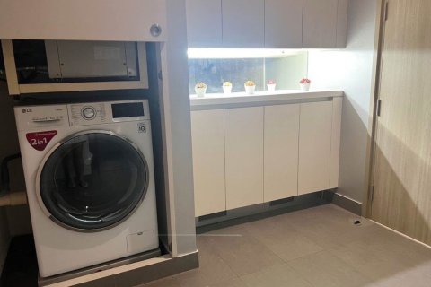 Studio in the Condo in Pathum Wan, Bangkok, Thailand  № 153013 - photo 6