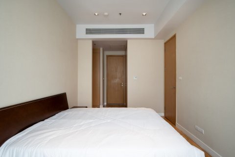 Condo in Bangkok, Thailand, 2 bedrooms  № 143483 - photo 3
