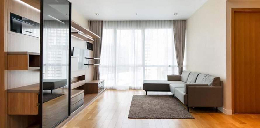 Condo in Bangkok, Thailand, 2 bedrooms  № 143483