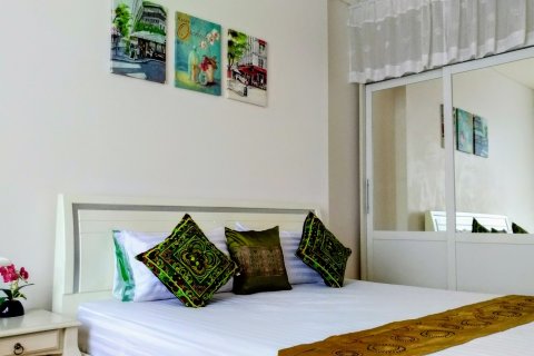 Condo in Bangkok, Thailand, 1 bedroom  № 143486 - photo 4