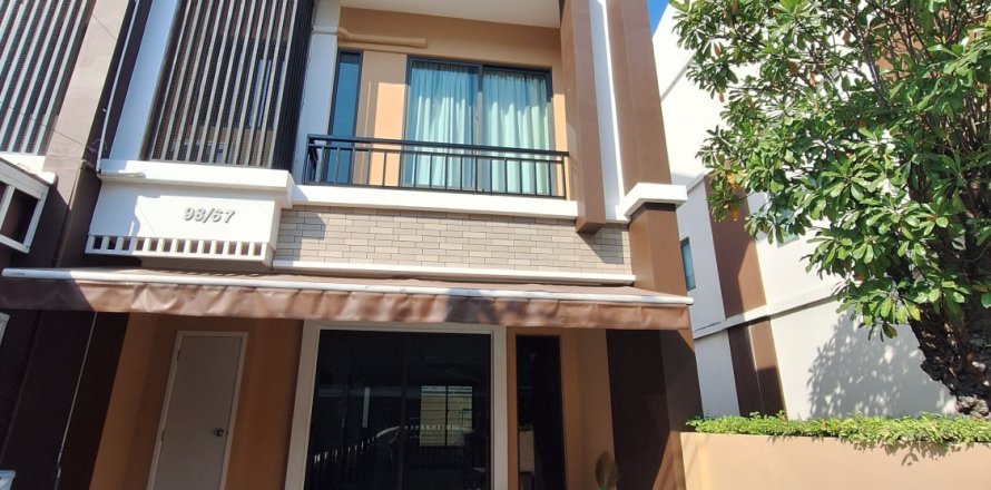 Townhouse à Suan Luang, Bangkok, Thaïlande 4 chambres № 158942