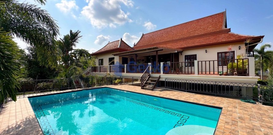 Maison à Pattaya, Thaïlande 3 chambres № 196552