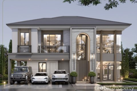 House in Pattaya, Thailand 4 bedrooms № 146570 - photo 1