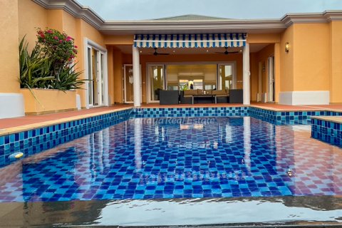 Дом в Банг Ламунге, Таиланд с 4 спальнями  № 146566 - фото 2