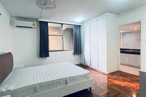 Apartment in Bangkok, Thailand 3 bedrooms № 190230 - photo 10