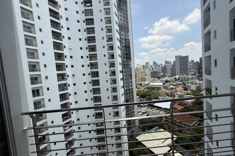 Appartement à Bangkok, Thaïlande 3 chambres № 190233 - photo 3