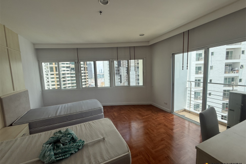 Appartement à Bangkok, Thaïlande 3 chambres № 190233 - photo 4
