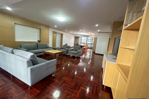 Apartment in Bangkok, Thailand 3 bedrooms № 190232 - photo 8