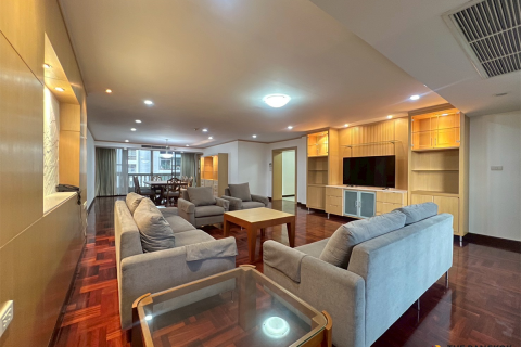 Apartment in Bangkok, Thailand 3 bedrooms № 190232 - photo 5