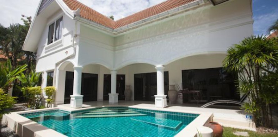 Villa on Jomtien Beach, Pattaya, Thailand 3 bedrooms № 193198