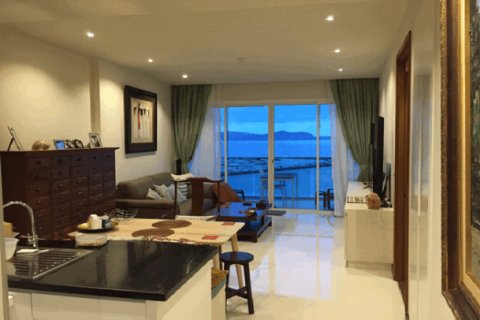 Apartment on Jomtien Beach, Pattaya, Thailand 1 bedroom № 193200 - photo 3