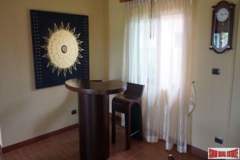 Villa in Pattaya, Thailand 3 bedrooms № 193197 - photo 4