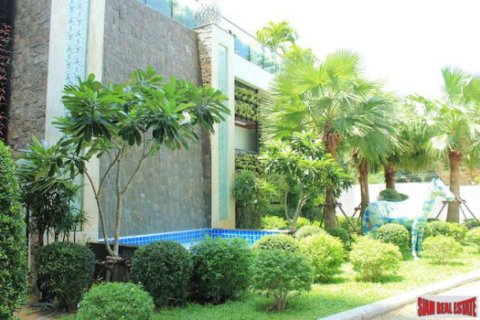 Apartment on Jomtien Beach, Pattaya, Thailand 1 bedroom № 193196 - photo 3
