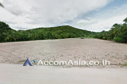 Grundstück in Si Racha, Thailand № 218506 - Foto 3