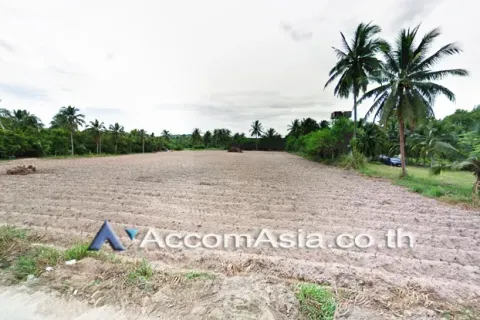 Grundstück in Si Racha, Thailand № 218506 - Foto 5