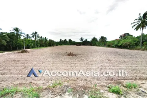 Grundstück in Si Racha, Thailand № 218506 - Foto 4