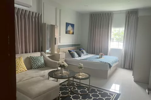 House in Pattaya, Thailand 3 bedrooms № 141568 - photo 2