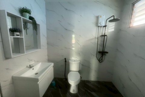 House in Pattaya, Thailand 3 bedrooms № 141568 - photo 10