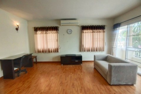 Duplex in Chiang Mai, Thailand 4 bedrooms № 171935 - photo 5