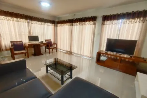 Duplex in Chiang Mai, Thailand 4 bedrooms № 171935 - photo 2