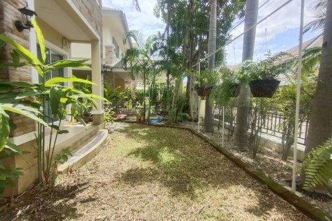 Duplex in Chiang Mai, Thailand 4 bedrooms № 171935 - photo 21