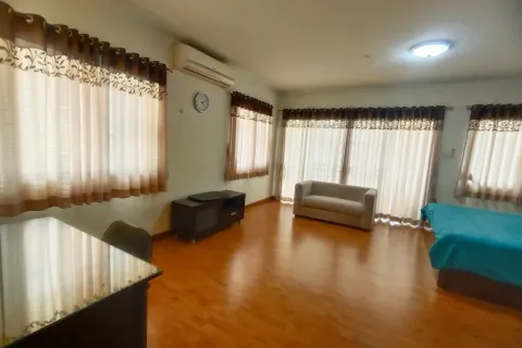 Duplex in Chiang Mai, Thailand 4 bedrooms № 171935 - photo 15