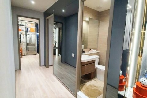 Condo in Bangkok, Thailand, 2 bedrooms  № 114730 - photo 5