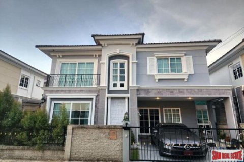 วิลล่าในกรุงเทพฯ, ประเทศไทย 4 ห้องนอน № 210030