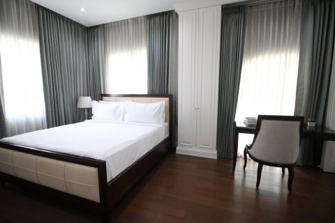 Condo in Suan Luang, Bangkok, Thailand, 4 bedrooms  № 134004 - photo 28