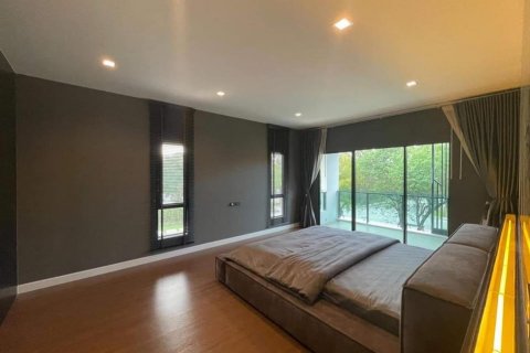 Кондоминиум с 3 спальнями в Суан Луанге, Бангкок, Таиланд № 134007 - фото 11