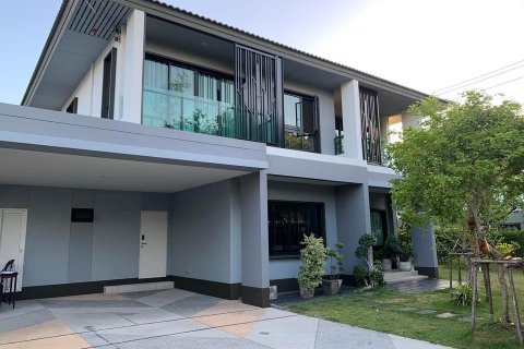 Кондоминиум с 3 спальнями в Суан Луанге, Бангкок, Таиланд № 134007 - фото 17