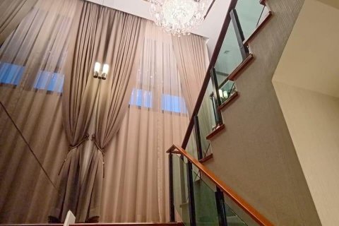 Вилла в Бангкоке, Таиланд с 5 спальнями  № 134005 - фото 11