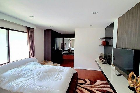 Вилла в Бангкоке, Таиланд с 5 спальнями  № 134005 - фото 6