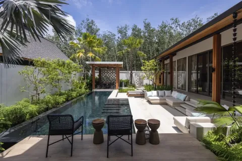 House on Layan Beach, Thailand 3 bedrooms № 144367 - photo 2