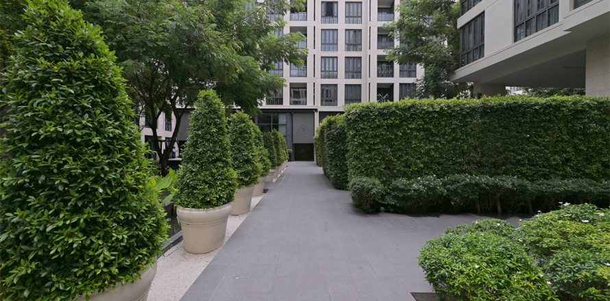 Condo in Bangkok, Thailand, 2 bedrooms № 187697