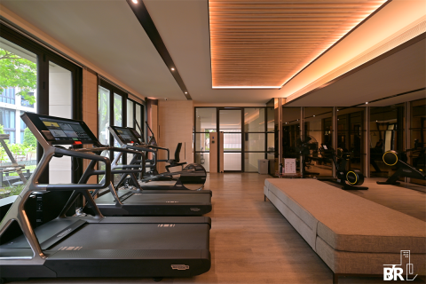 Condo in Bangkok, Thailand, 2 bedrooms № 187697 - photo 2