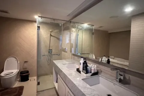 Condo à Bang Rak, Bangkok, Thaïlande, 3 chambres  № 214456 - photo 16