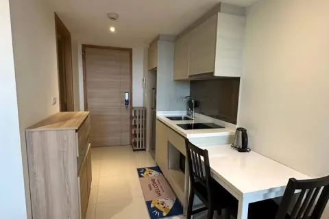 Condo à Watthana, Bangkok, Thaïlande, 1 chambre  № 214455 - photo 2