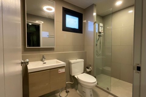 Condo à Bang Sue, Bangkok, Thaïlande, 2 chambres  № 173850 - photo 3