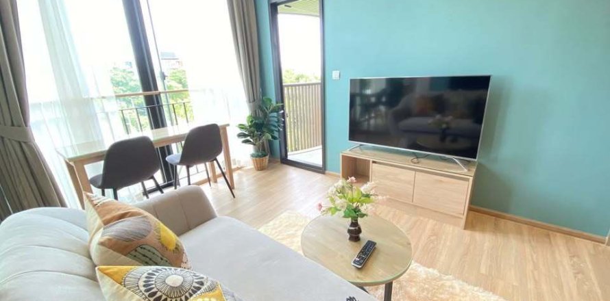 Studio in the Condo in Watthana, Bangkok, Thailand  № 173854